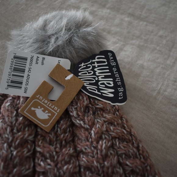 NWT Turtle Fur Lexi Pompom Beanie Blush Fleece Lining Ribbed Cuff - Picture 3 of 10